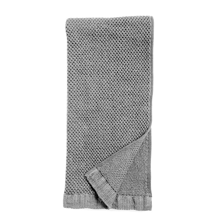 Vintage Waffle Bath Matt is 95% Cotton and 5% Linen. The highly absorbent, fast-drying threads are delicately woven into small plaits which maximise their absorbency and create an incredibly soft towel. Vintage Grey, 58cm x 110cm